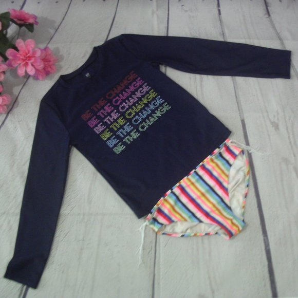 *SOLD **2 FOR 20** Girls Swim Suit - Gap Size L - Picture 1 of 2